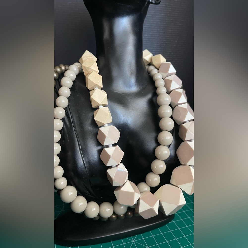 Max Mara Statement Three Strand Beaded Necklace - image 3